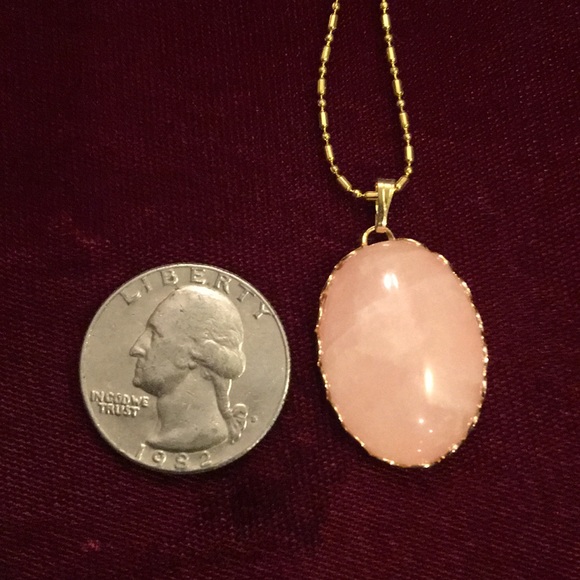 β¬οΈπ©ΈRose Quartz Pendantπ©Έ - Picture 7 of 8